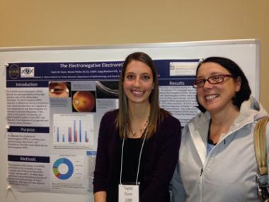 Taylor Dunn and Wanda Pfeifer at the undergraduate research festival, 2017